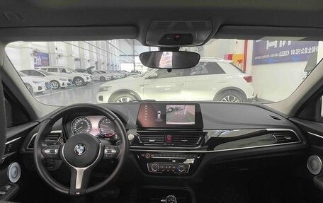 BMW 1 серия, 2023 год, 2 180 000 рублей, 7 фотография