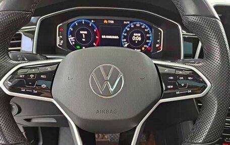 Volkswagen Tiguan II, 2023 год, 2 388 000 рублей, 12 фотография