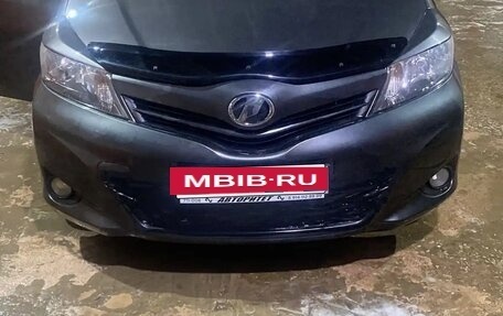 Toyota Vitz, 2011 год, 850 000 рублей, 6 фотография