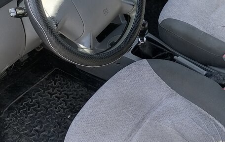 KIA Rio II, 2004 год, 167 000 рублей, 6 фотография