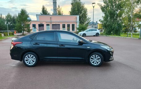 Hyundai Solaris II рестайлинг, 2018 год, 1 250 000 рублей, 2 фотография