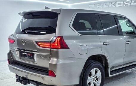 Lexus LX III, 2016 год, 5 990 000 рублей, 25 фотография
