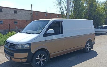 Volkswagen Transporter T5 рестайлинг, 2010 год, 1 650 000 рублей, 9 фотография