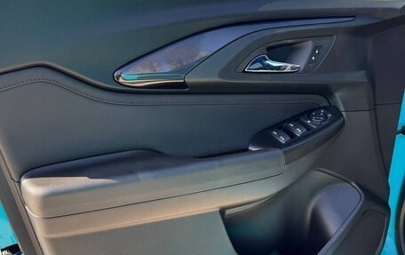Chevrolet TrailBlazer, 2021 год, 1 880 000 рублей, 6 фотография