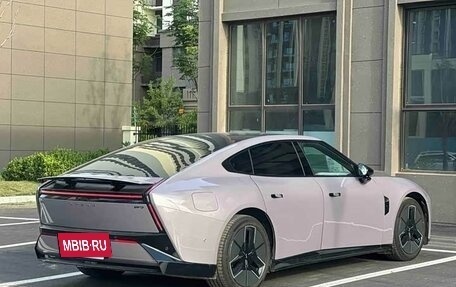 Xpeng P7, 2025 год, 5 000 000 рублей, 7 фотография