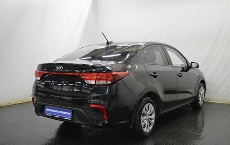 KIA Rio IV, 2018 год, 1 390 000 рублей, 5 фотография