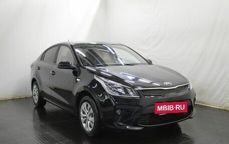 KIA Rio IV, 2018 год, 1 390 000 рублей, 3 фотография