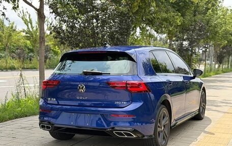 Volkswagen Golf VIII, 2022 год, 1 600 000 рублей, 4 фотография