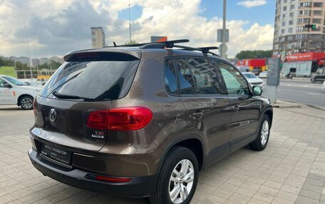Volkswagen Tiguan I, 2015 год, 1 390 000 рублей, 5 фотография