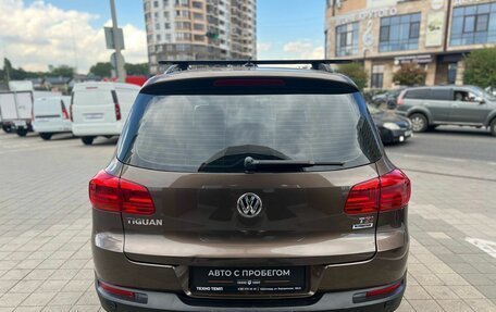 Volkswagen Tiguan I, 2015 год, 1 390 000 рублей, 6 фотография