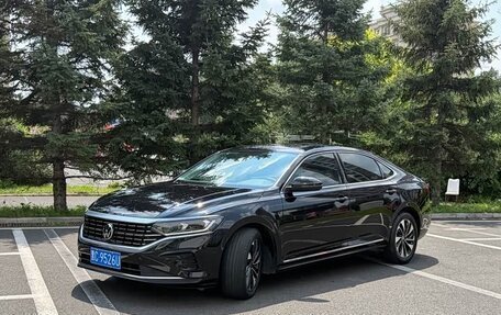 Volkswagen Passat B8 рестайлинг, 2022 год, 1 690 000 рублей, 2 фотография