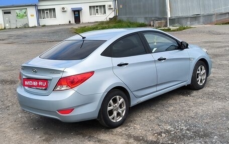 Hyundai Solaris II рестайлинг, 2012 год, 720 000 рублей, 5 фотография