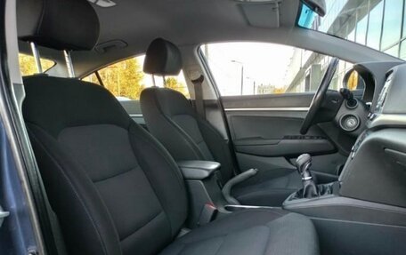 Hyundai Elantra VI рестайлинг, 2018 год, 1 570 000 рублей, 9 фотография