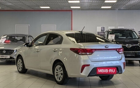 KIA Rio IV, 2017 год, 999 900 рублей, 5 фотография
