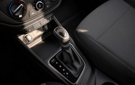 Hyundai Solaris II рестайлинг, 2021 год, 1 650 000 рублей, 10 фотография
