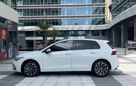 Volkswagen Golf VIII, 2023 год, 1 840 000 рублей, 2 фотография