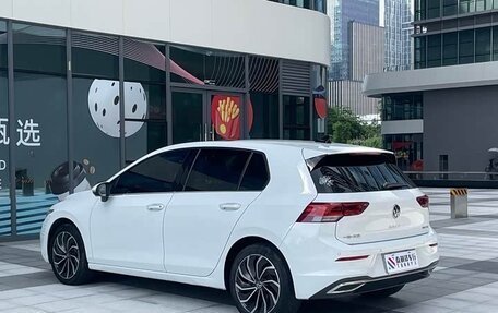Volkswagen Golf VIII, 2023 год, 1 840 000 рублей, 8 фотография