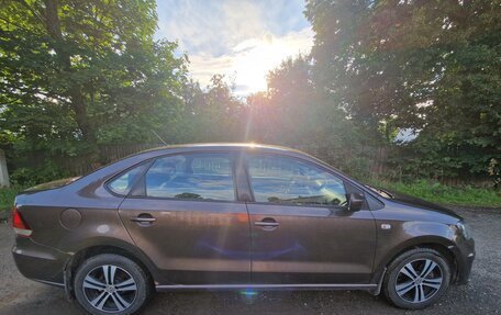 Volkswagen Polo VI (EU Market), 2016 год, 900 000 рублей, 3 фотография
