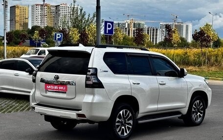 Toyota Land Cruiser Prado 150 рестайлинг 2, 2018 год, 4 800 000 рублей, 7 фотография
