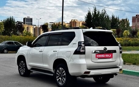 Toyota Land Cruiser Prado 150 рестайлинг 2, 2018 год, 4 800 000 рублей, 10 фотография