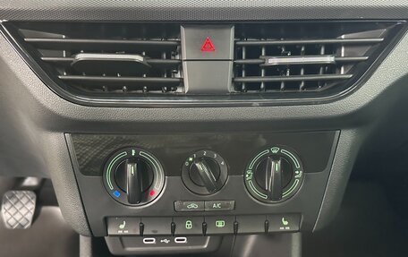 Skoda Rapid II, 2021 год, 1 750 000 рублей, 20 фотография
