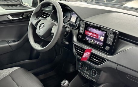 Skoda Rapid II, 2021 год, 1 750 000 рублей, 24 фотография