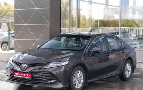 Toyota Camry, 2019 год, 3 100 000 рублей, 1 фотография