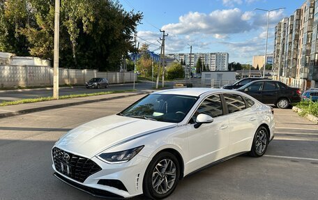 Hyundai Sonata VIII, 2020 год, 2 400 000 рублей, 3 фотография