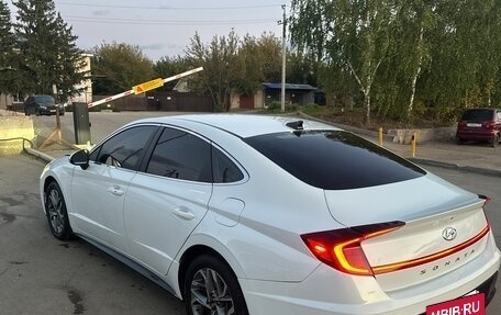 Hyundai Sonata VIII, 2020 год, 2 400 000 рублей, 2 фотография