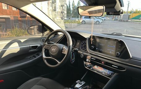 Hyundai Sonata VIII, 2020 год, 2 400 000 рублей, 12 фотография