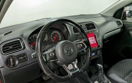 Volkswagen Polo VI (EU Market), 2018 год, 990 000 рублей, 13 фотография