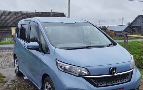 Honda Freed II, 2020 год, 1 700 000 рублей, 1 фотография
