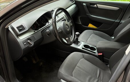 Volkswagen Passat B7, 2011 год, 720 000 рублей, 15 фотография