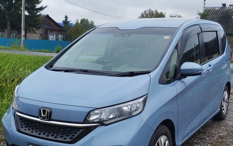 Honda Freed II, 2020 год, 1 700 000 рублей, 2 фотография