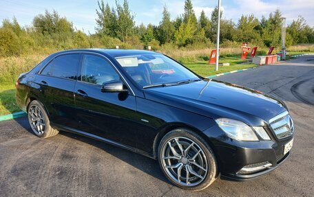 Mercedes-Benz E-Класс, 2012 год, 1 500 000 рублей, 5 фотография