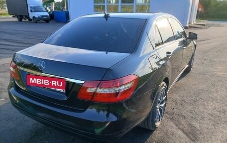 Mercedes-Benz E-Класс, 2012 год, 1 500 000 рублей, 4 фотография