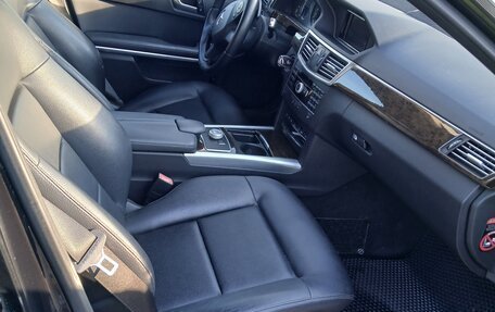 Mercedes-Benz E-Класс, 2012 год, 1 500 000 рублей, 10 фотография