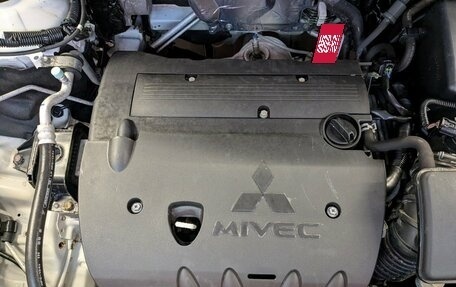Mitsubishi Outlander III рестайлинг 3, 2020 год, 2 440 000 рублей, 16 фотография