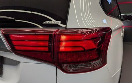 Mitsubishi Outlander III рестайлинг 3, 2020 год, 2 440 000 рублей, 23 фотография