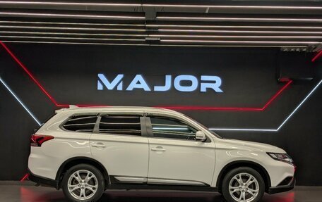 Mitsubishi Outlander III рестайлинг 3, 2020 год, 2 440 000 рублей, 29 фотография