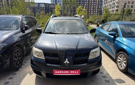 Mitsubishi Outlander III рестайлинг 3, 2003 год, 590 000 рублей, 1 фотография