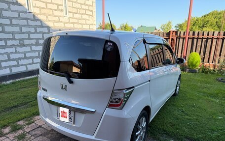 Honda Freed I, 2012 год, 1 050 000 рублей, 5 фотография