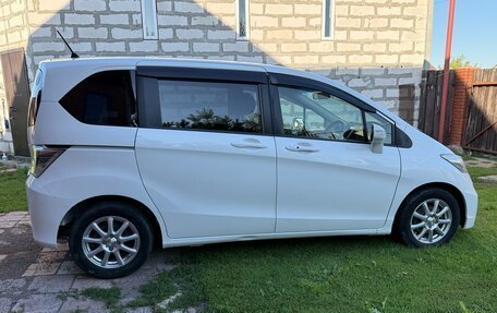 Honda Freed I, 2012 год, 1 050 000 рублей, 6 фотография