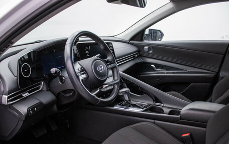 Hyundai Elantra, 2021 год, 2 190 000 рублей, 9 фотография