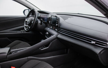 Hyundai Elantra, 2021 год, 2 190 000 рублей, 10 фотография