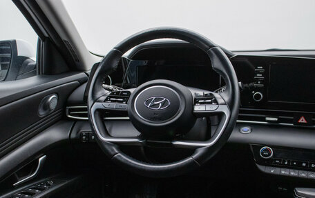 Hyundai Elantra, 2021 год, 2 190 000 рублей, 14 фотография