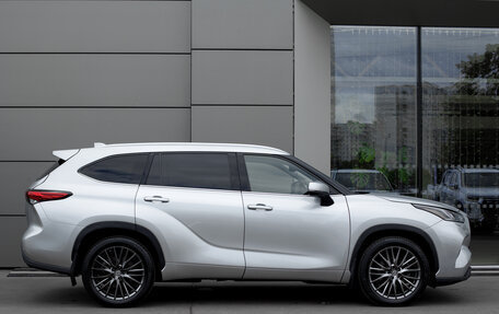 Toyota Highlander, 2021 год, 4 449 000 рублей, 3 фотография