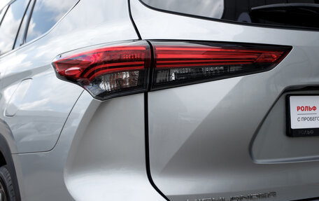 Toyota Highlander, 2021 год, 4 449 000 рублей, 28 фотография