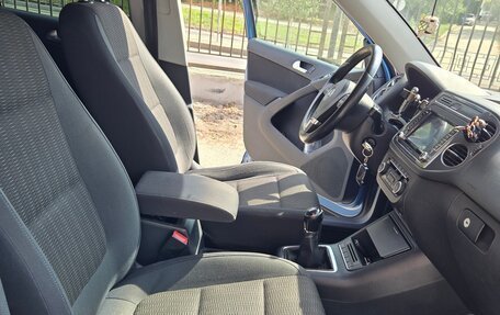 Volkswagen Tiguan I, 2011 год, 1 075 000 рублей, 6 фотография