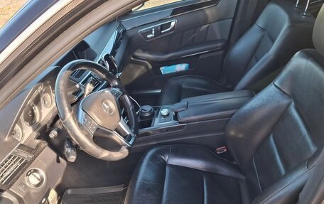 Mercedes-Benz E-Класс, 2012 год, 1 600 000 рублей, 8 фотография